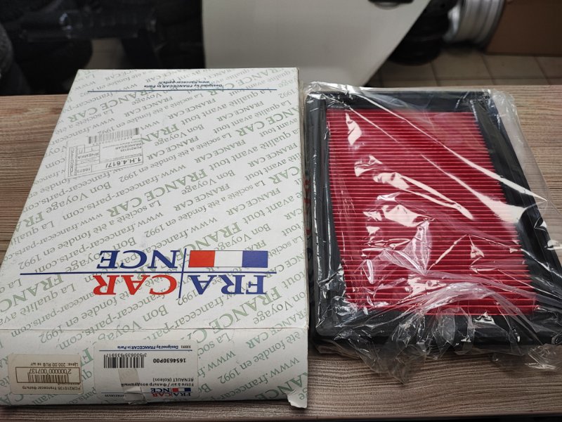 Фильтр воздушный двигателя - фото 1