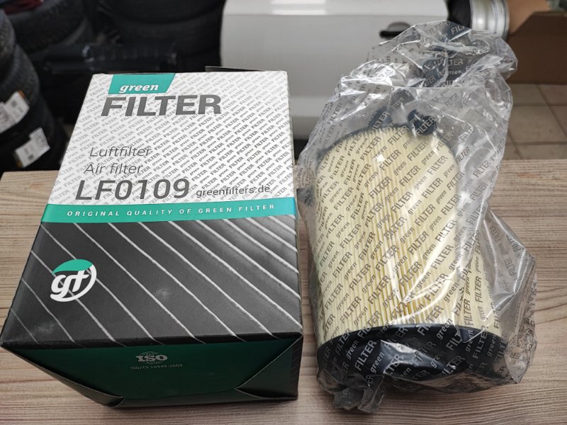 Фильтр воздушный двигателя - фото 1