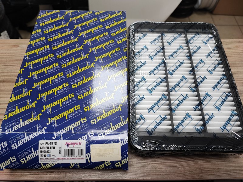 Фильтр воздушный двигателя - фото 1