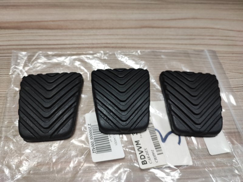 Накладка педали сцепления - фото 1