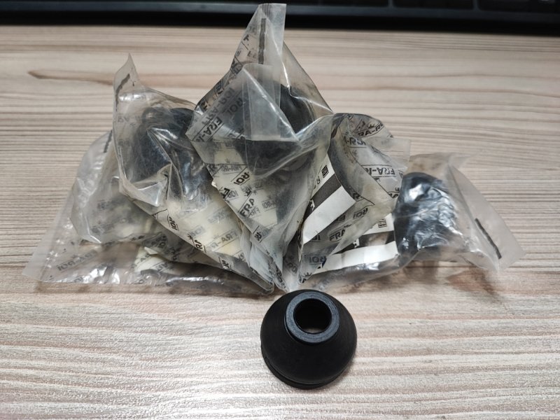 Пыльник рулевого наконечника - фото 1