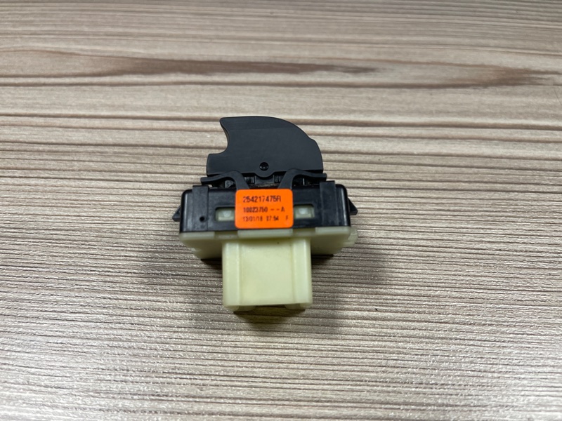 Кнопка стеклоподъемника - фото 2