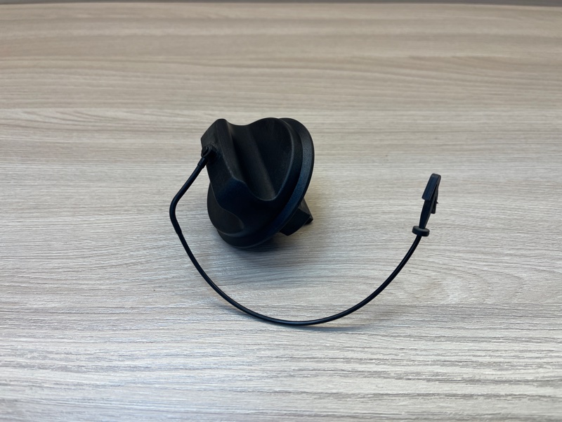 Крышка топливного бака - фото 2