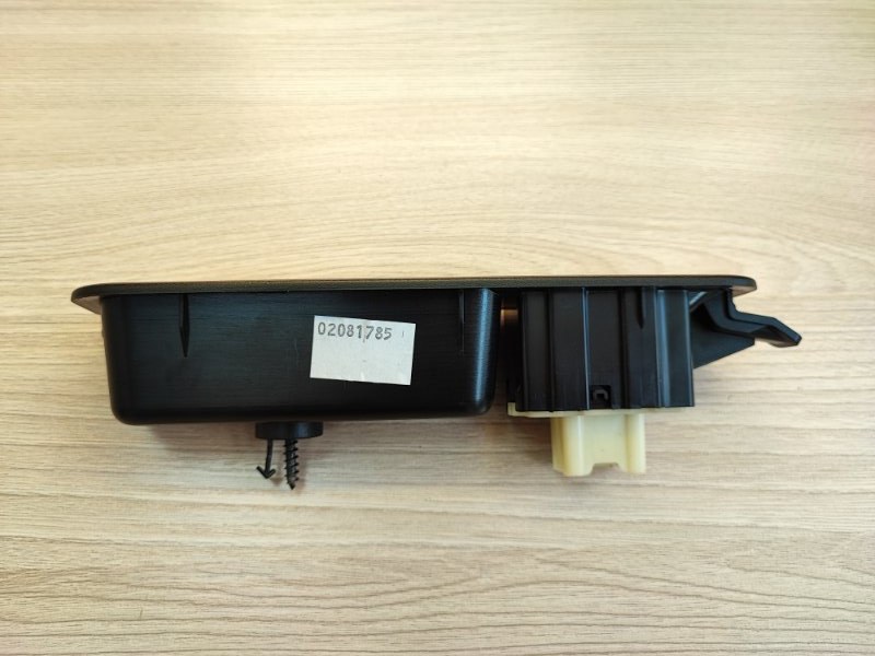 Кнопка стеклоподъемника - фото 3