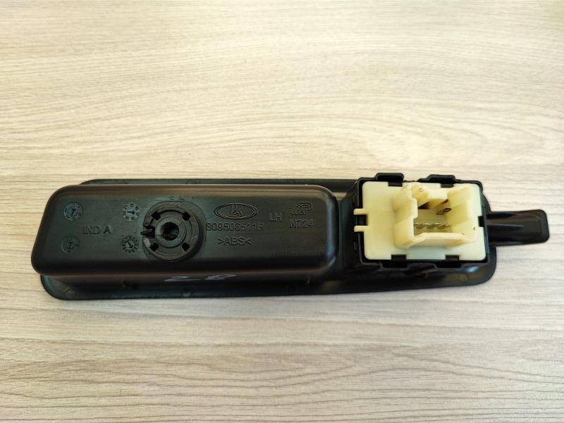 Кнопка стеклоподъемника - фото 4