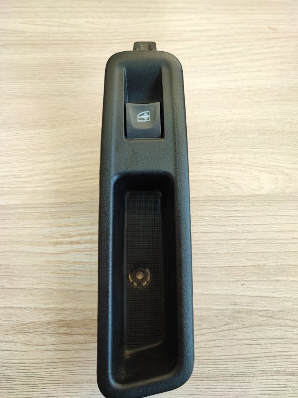 Кнопка стеклоподъемника - фото 3