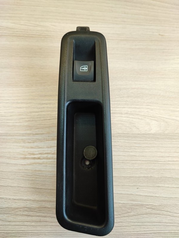 Кнопка стеклоподъемника - фото 2