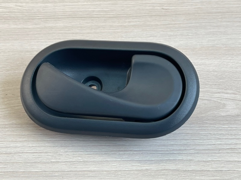 Внутренняя  ручка двери - фото 1