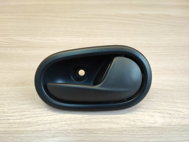 Внутренняя  ручка двери - фото 1