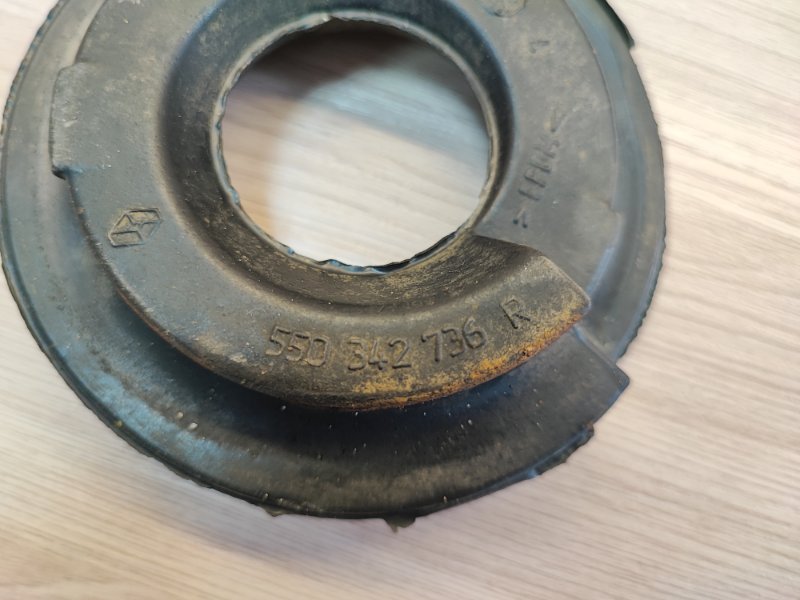 Верхняя опора    пружины - фото 4