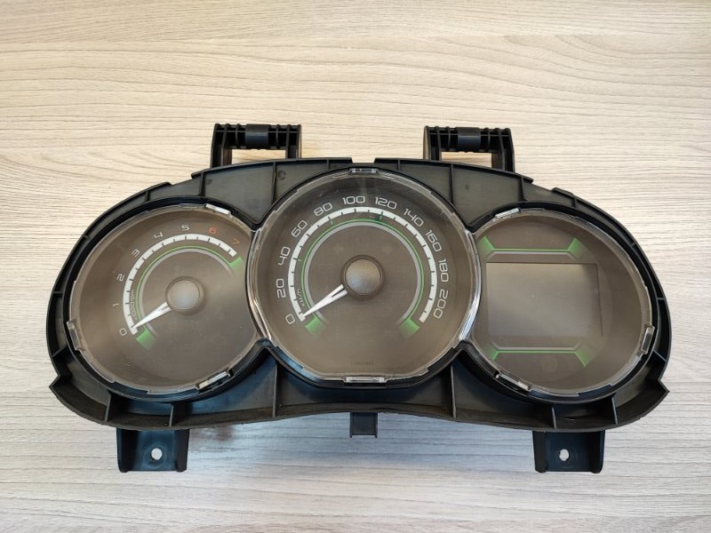 Щиток приборов - фото 1