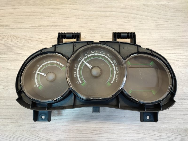 Щиток приборов - фото 1