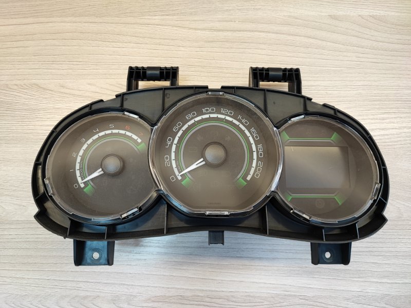 Щиток приборов - фото 1