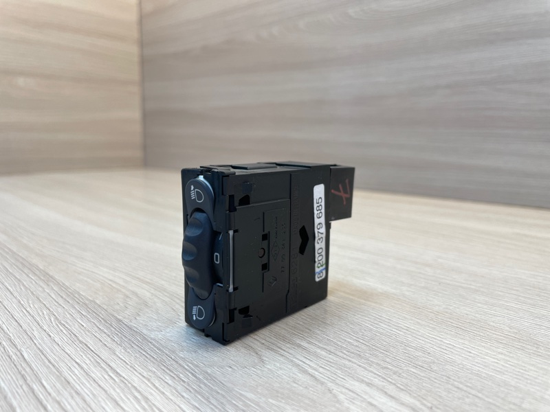 Кнопка корректора фар - фото 2