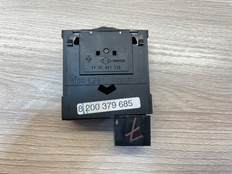 Кнопка корректора фар - фото 5