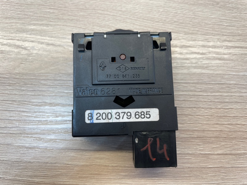 Кнопка корректора фар - фото 5