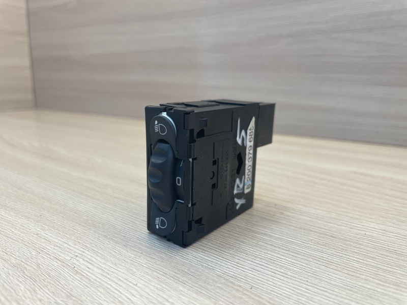 Кнопка корректора фар - фото 2