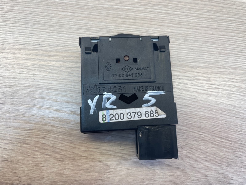 Кнопка корректора фар - фото 5