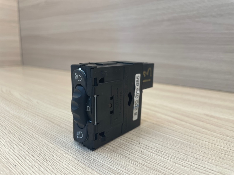 Кнопка корректора фар - фото 2