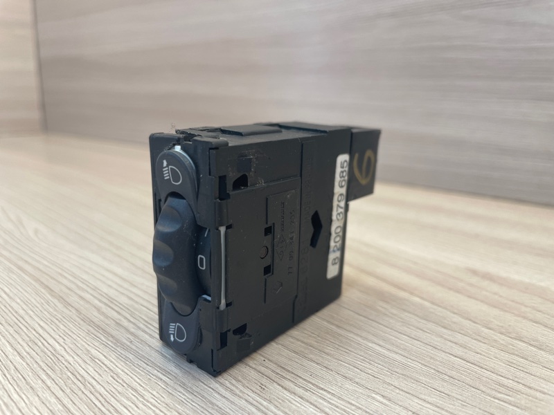 Кнопка корректора фар - фото 2