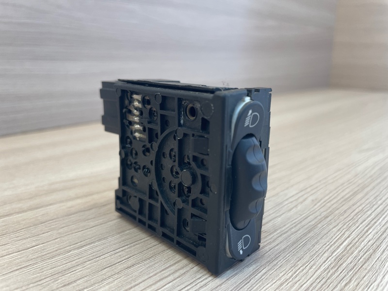 Кнопка корректора фар - фото 3