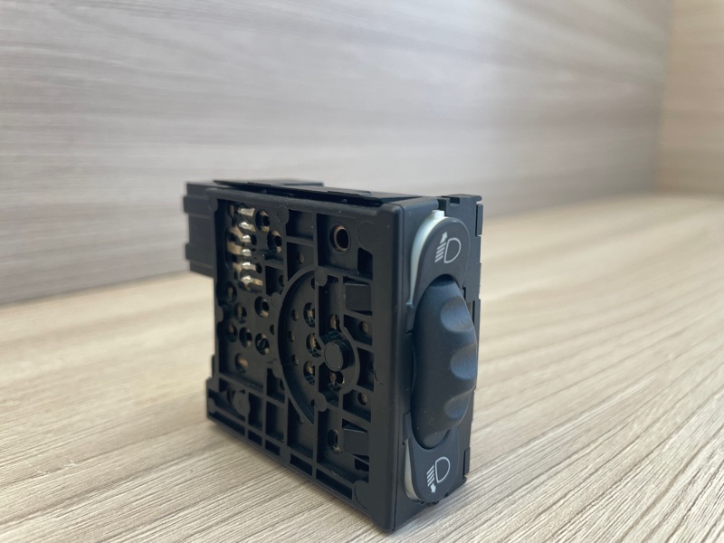 Кнопка корректора фар - фото 3