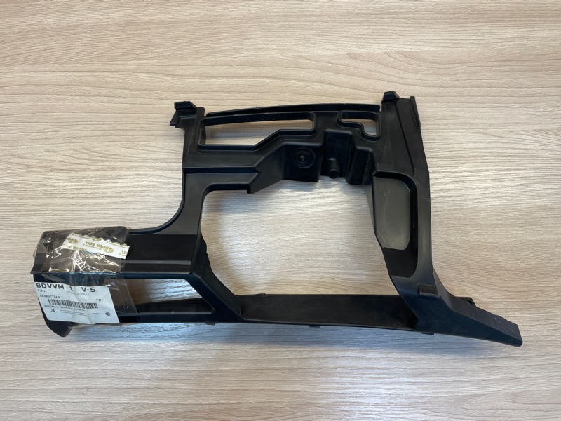 Кронштейн   бампера - фото 2