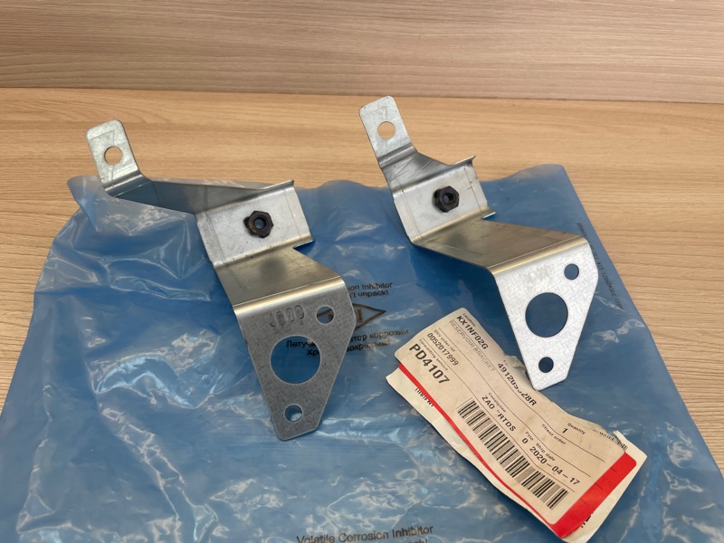 Кронштейн     крыла - фото 1