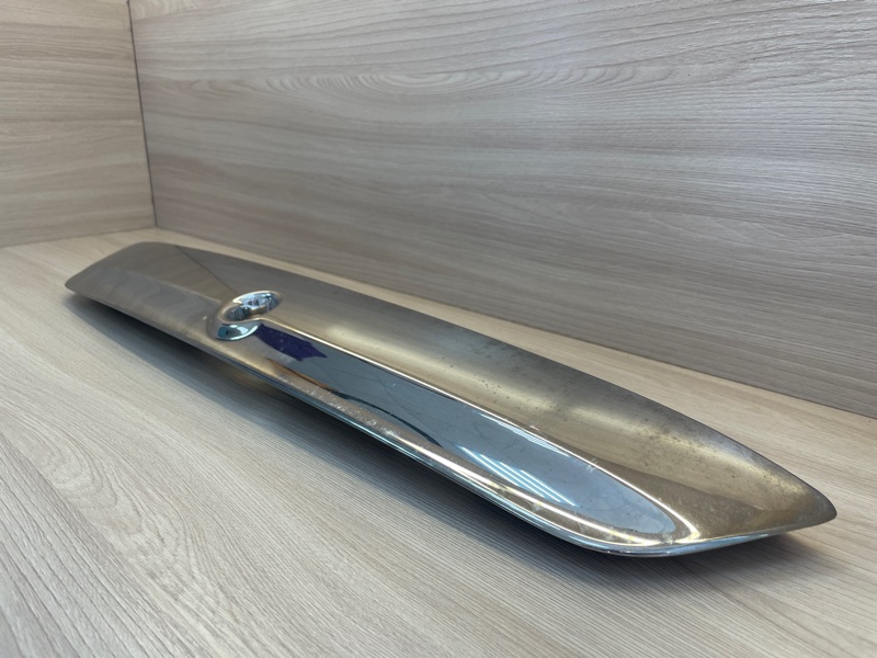 Накладка крышки багажника - фото 2