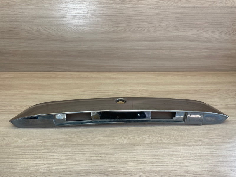 Накладка крышки багажника - фото 5