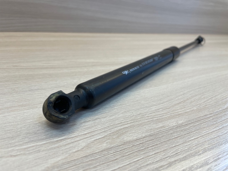 Амортизатор багажника - фото 3