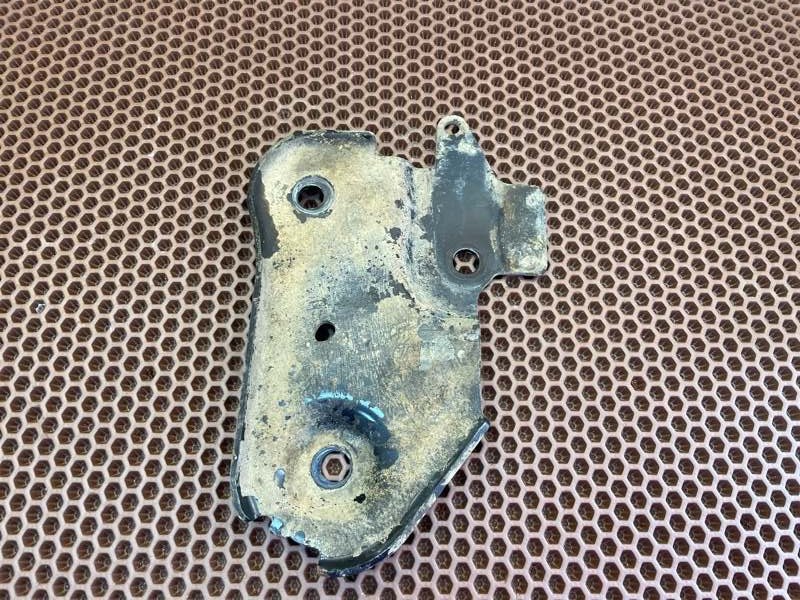 Кронштейн подрамника - фото 5