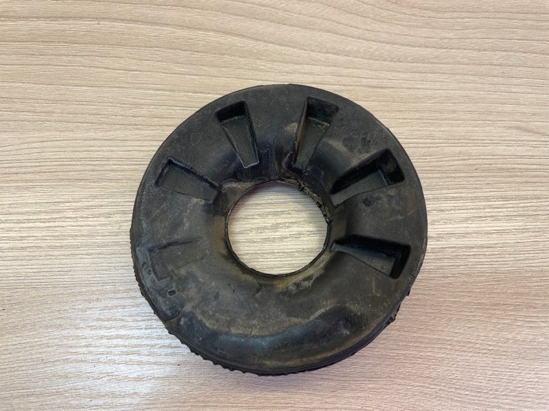 Верхняя опора    пружины - фото 2