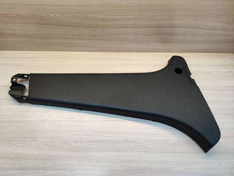 Обшивка средней стойки - фото 1