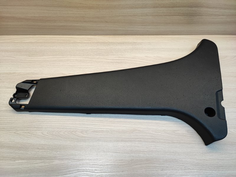 Обшивка средней стойки - фото 1