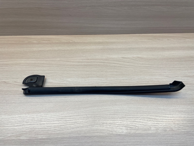 Уплотнитель      двери - фото 1