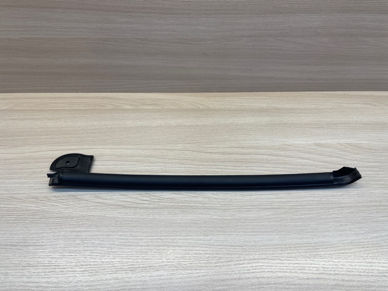 Уплотнитель двери - фото 1