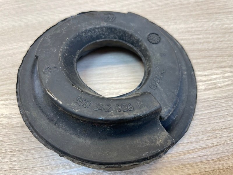 Верхняя опора    пружины - фото 2