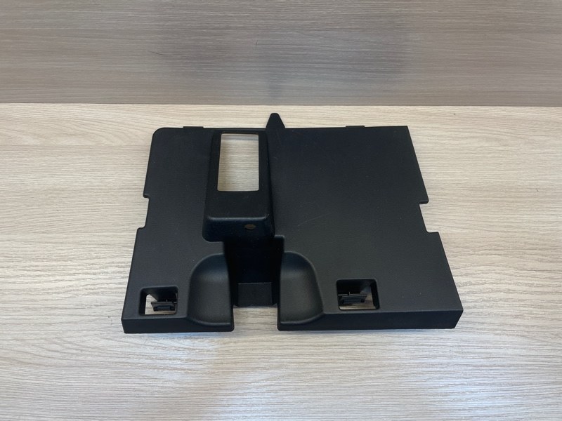 Крышка бардачка - фото 1