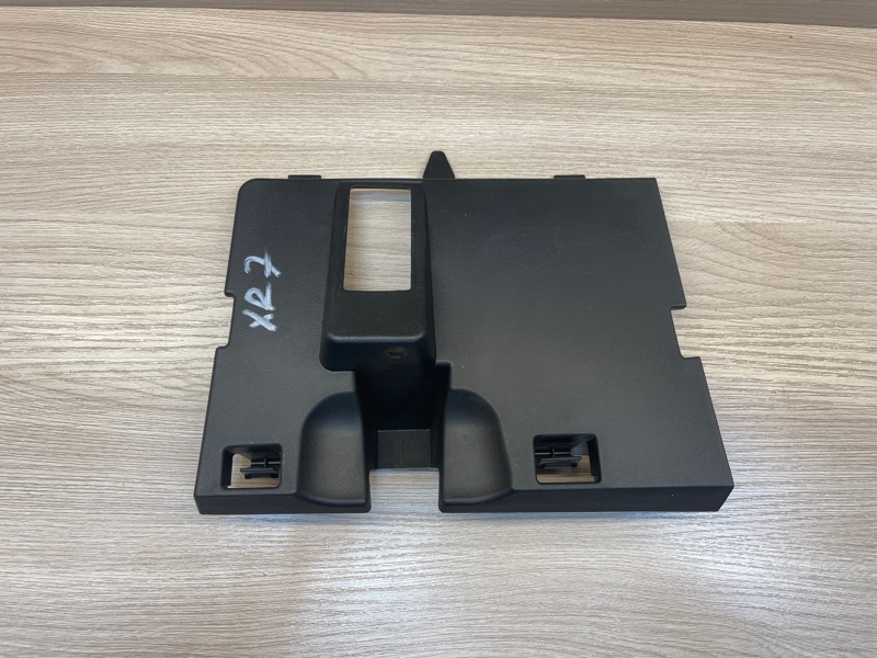 Крышка бардачка - фото 1