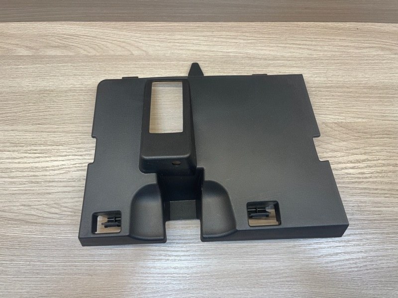 Крышка бардачка - фото 1