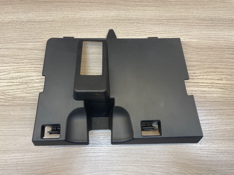 Крышка бардачка - фото 1