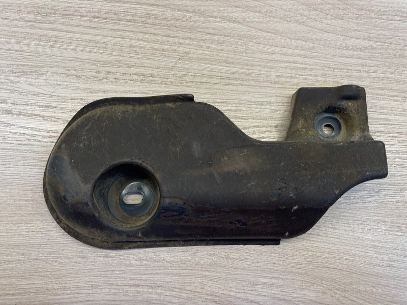 Защита датчика ABS - фото 1