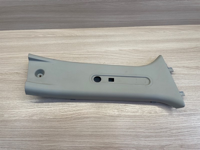 Обшивка средней стойки - фото 1