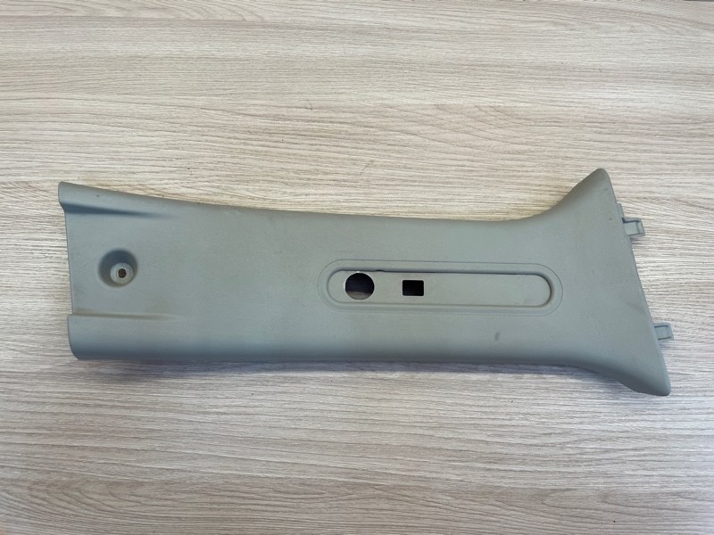 Обшивка средней стойки - фото 1