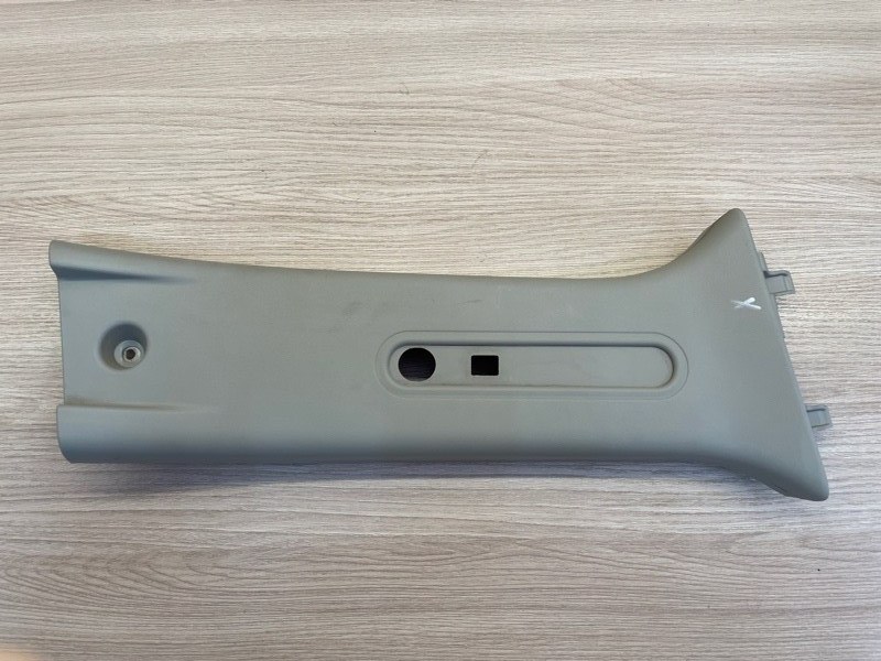 Обшивка средней стойки - фото 1