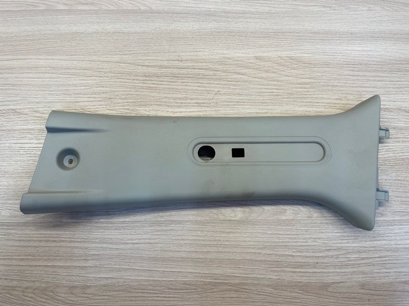 Обшивка средней стойки - фото 1