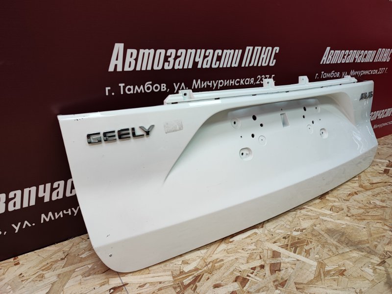 Молдинг крышки багажника - фото 2