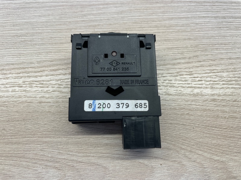 Кнопка корректора фар - фото 2