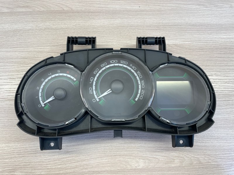 Щиток приборов - фото 1